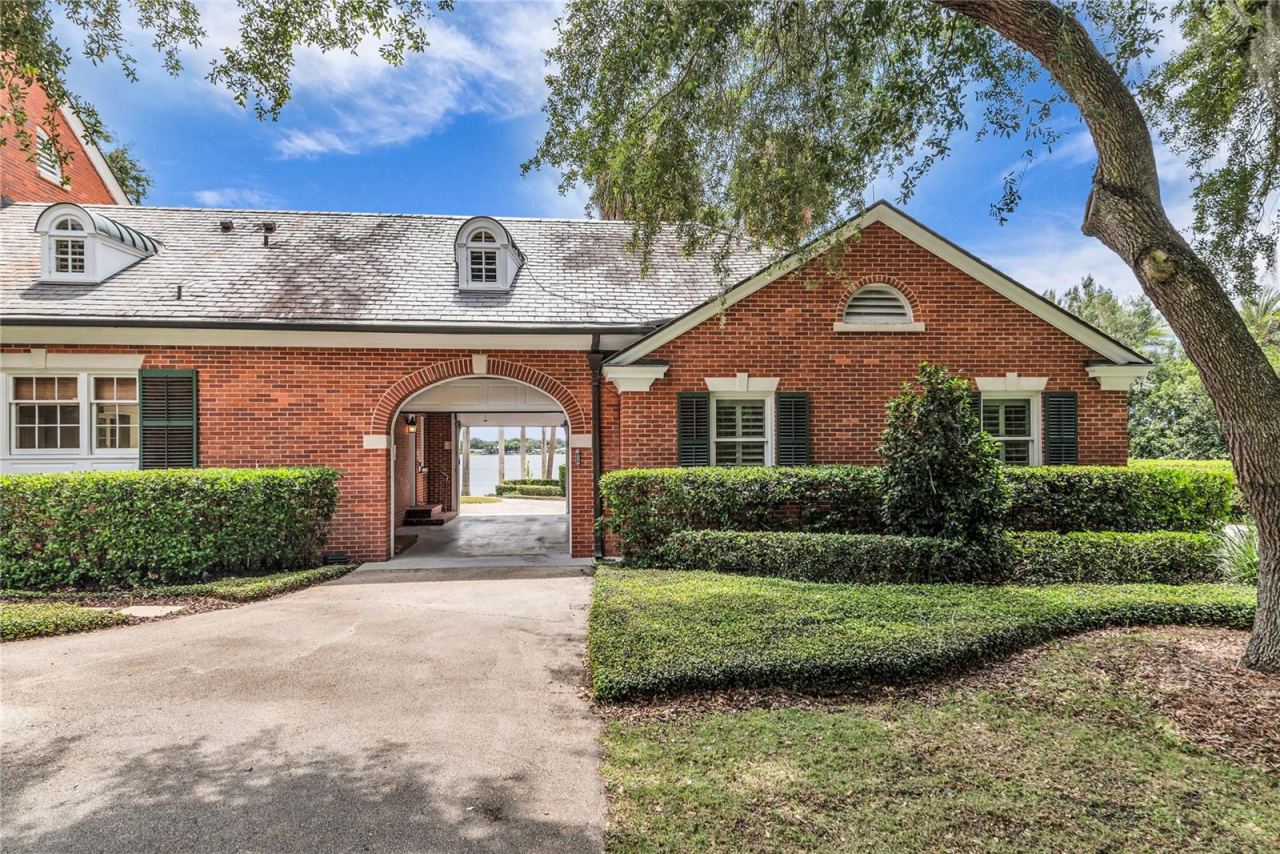 Photo 4 of 1530 Waterwitch Dr, Orlando, FL 32806