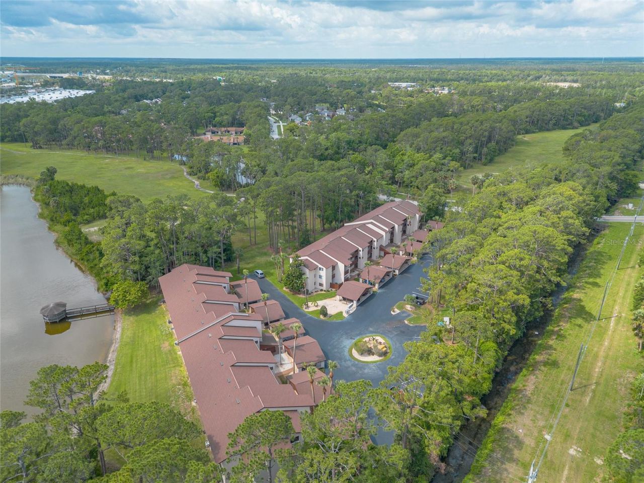 Photo 3 of 275 Indigo Dr #204, Daytona Beach, FL 32114