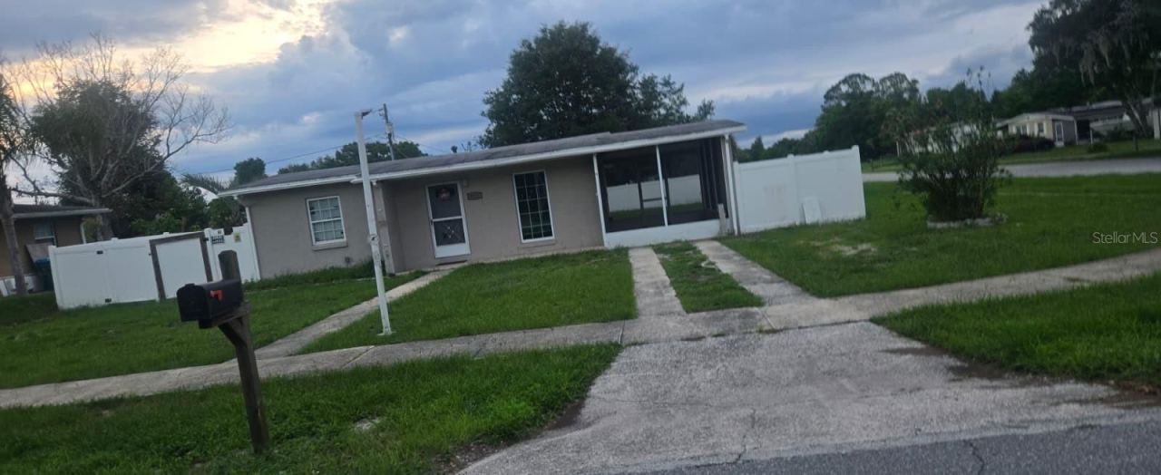Photo 3 of 1222 Stillwater Ave, Deltona, FL 32725