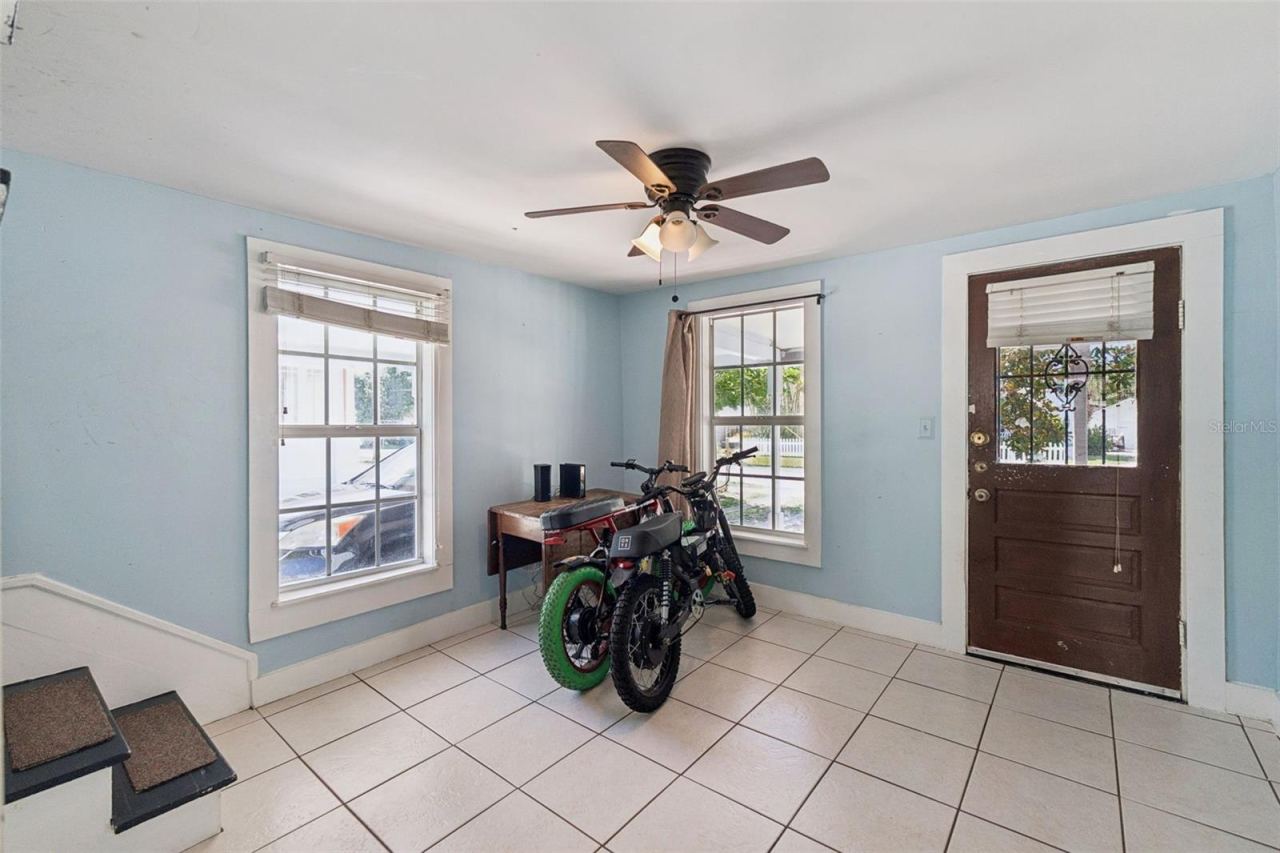 Photo 4 of 207 Mary Ave, New Smyrna Beach, FL 32168