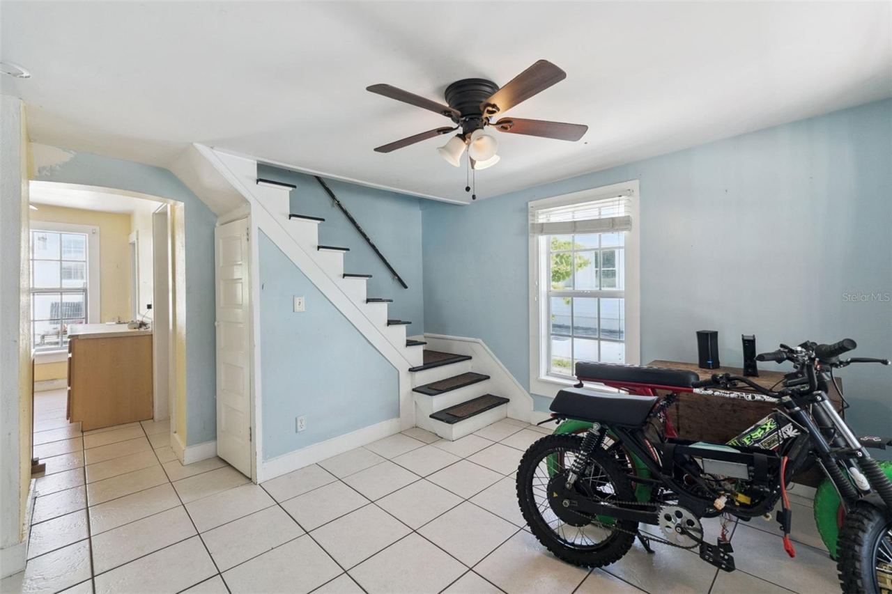 Photo 5 of 207 Mary Ave, New Smyrna Beach, FL 32168