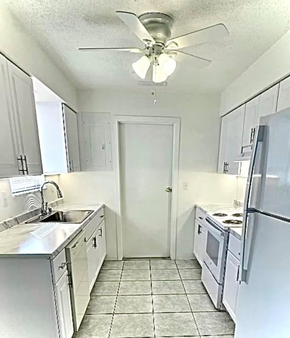 Photo 4 of 192 Ponce De Leon Dr, Ormond Beach, FL 32176
