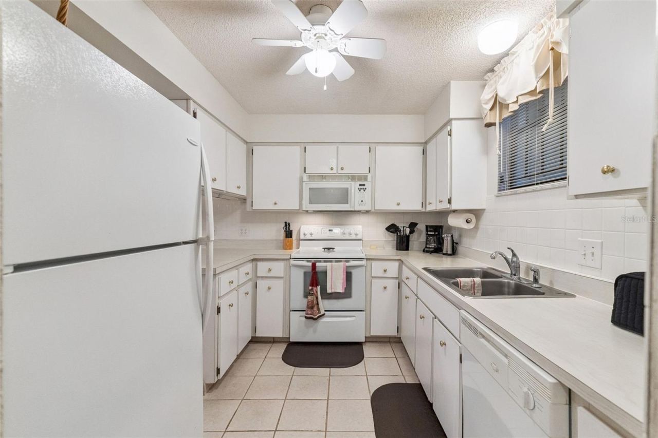 Photo 5 of 325 Wilder Blvd #103, Daytona Beach, FL 32114