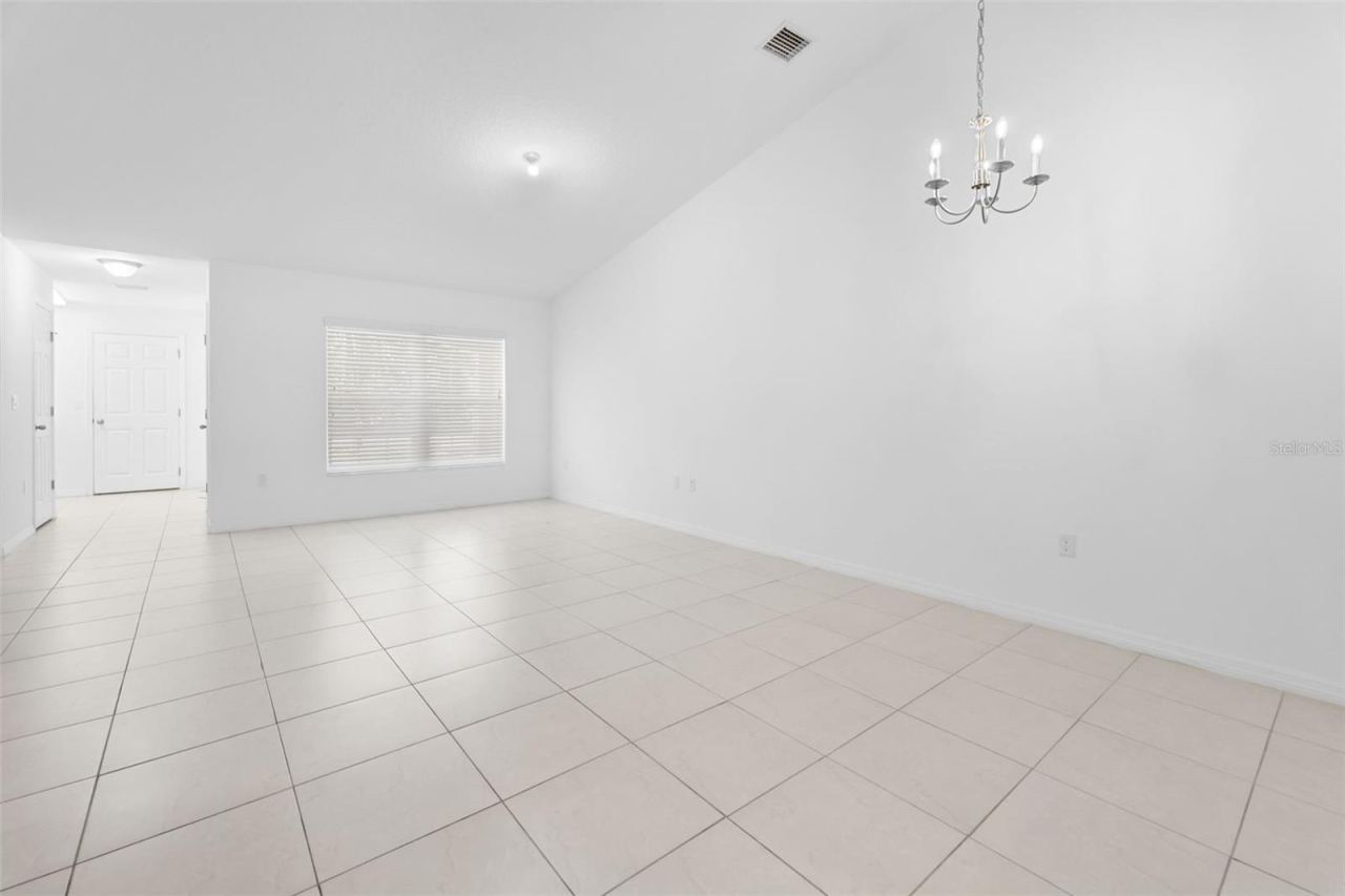 Photo 5 of 10 Pontiac Ln, Palm Coast, FL 32164