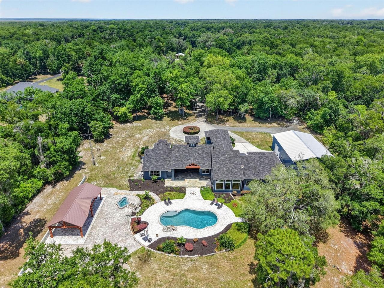Photo 3 of 2110 Highland Park Rd, Deland, FL 32720