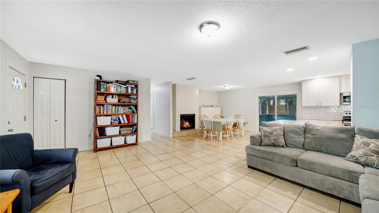 Photo 4 of 745 Wildwood Dr, St Augustine, FL 32086
