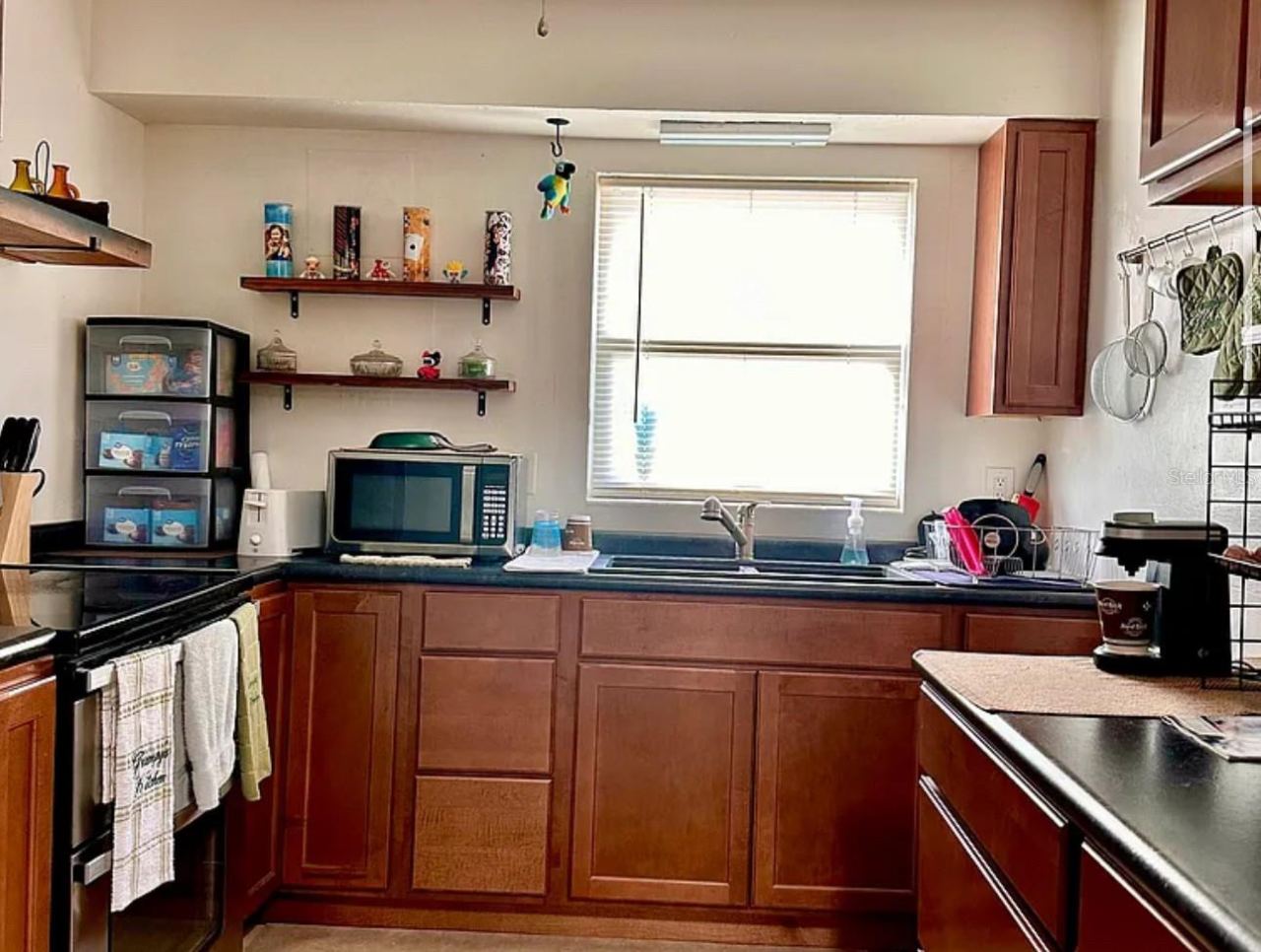 Photo 5 of 712 E Arizona Ave #a, Deland, FL 32724