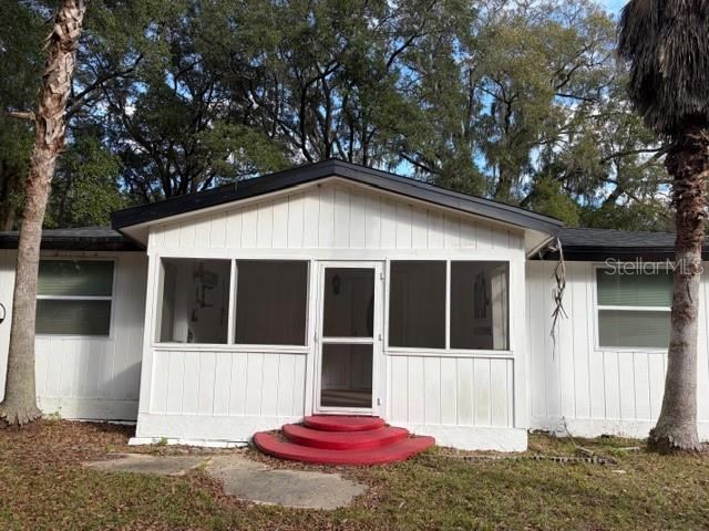 Photo 2 of 6419 Se 215th St, Hawthorne, FL 32640