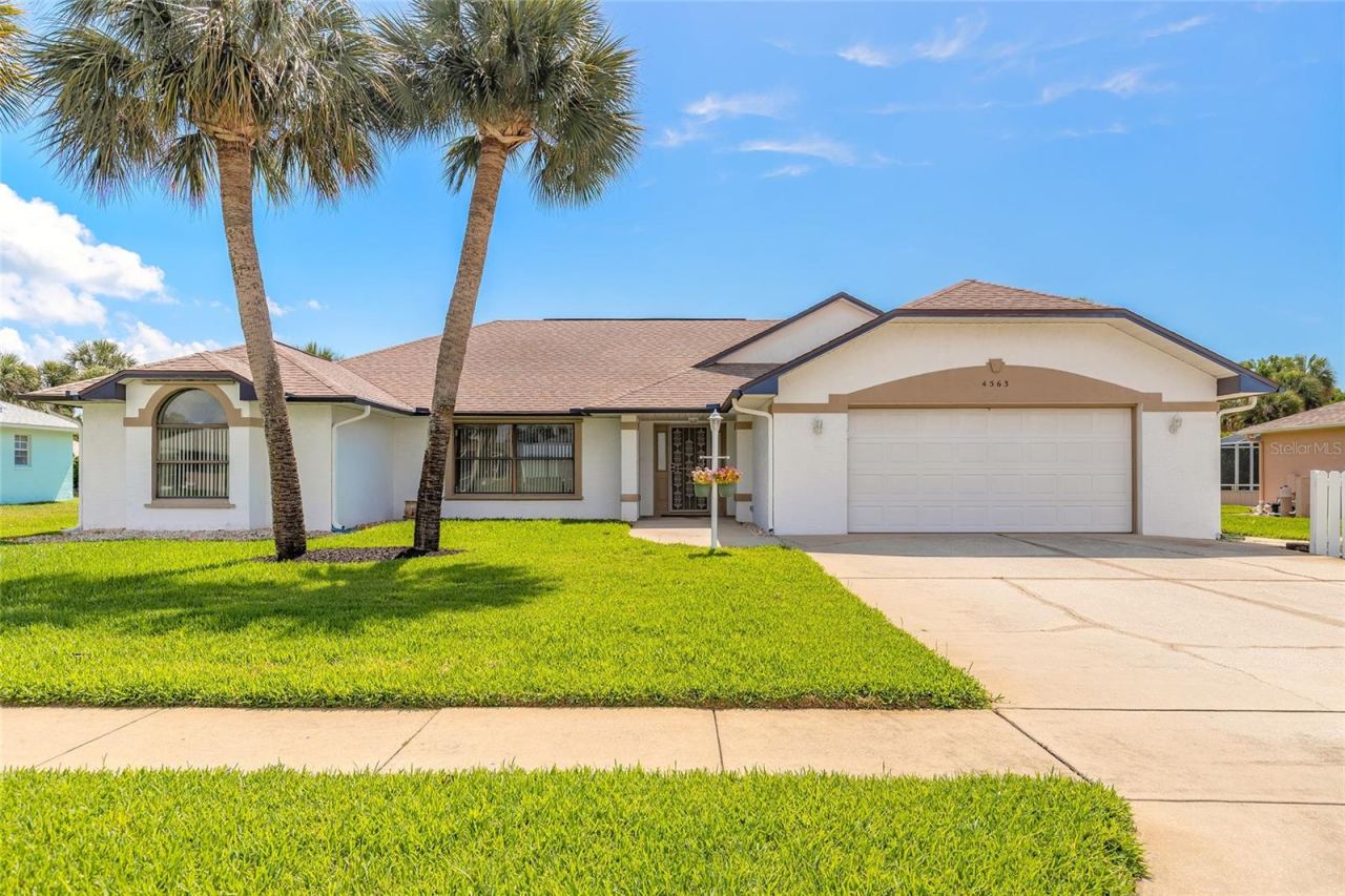 Photo 5 of 4563 Barnacle Dr, Port Orange, FL 32127