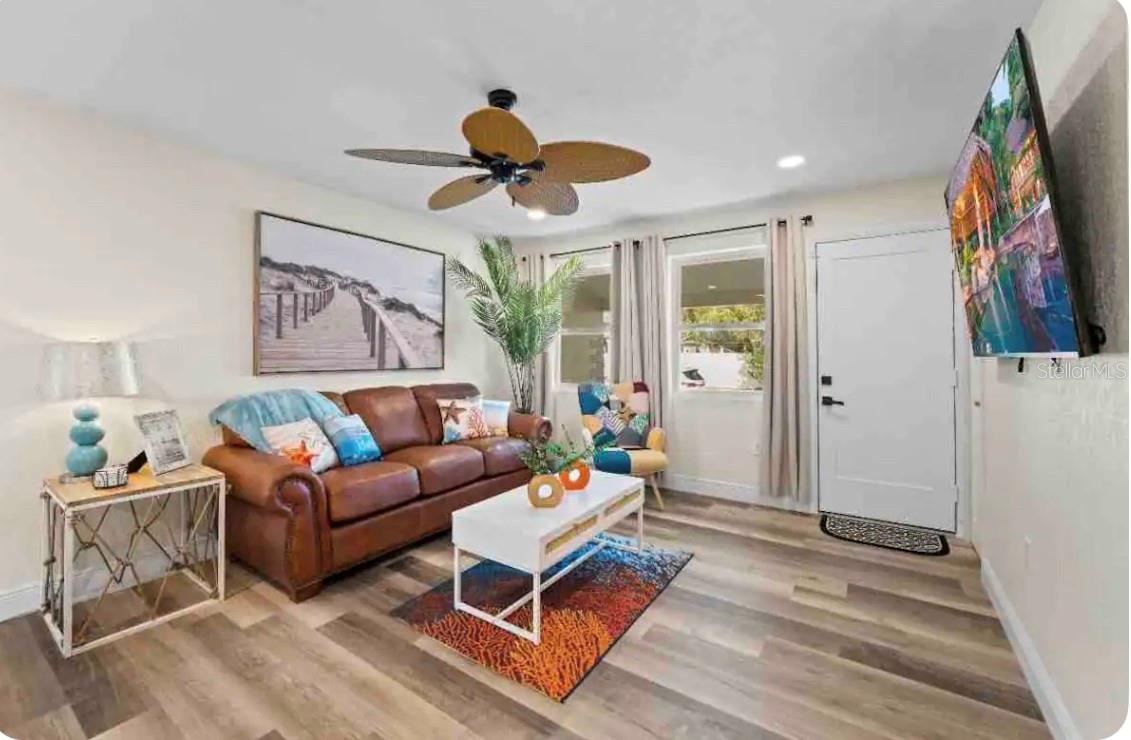 Photo 5 of 301 N Hollywood Ave, Daytona Beach, FL 32118