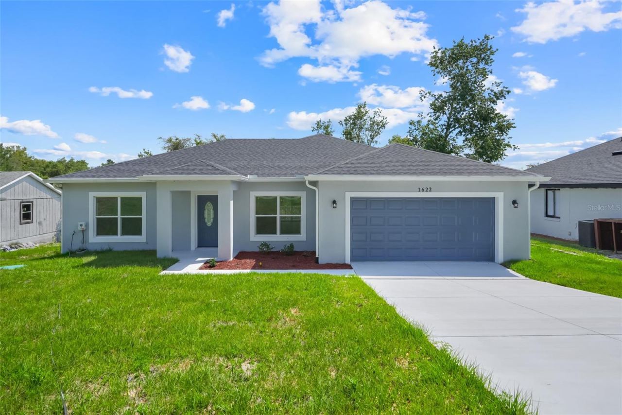 Photo 5 of 1622 N Merrick Dr, Deltona, FL 32725