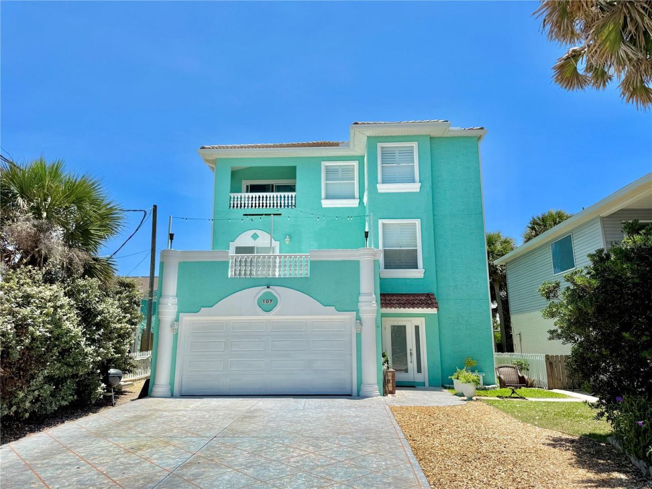 Photo 4 of 107 6th St N, Flagler Beach, FL 32136