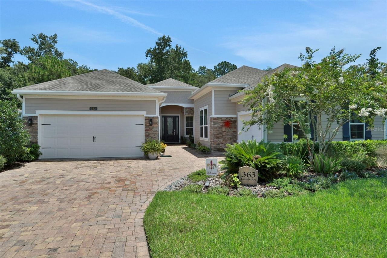 Photo 2 of 363 Latrobe Ave, St Augustine, FL 32095