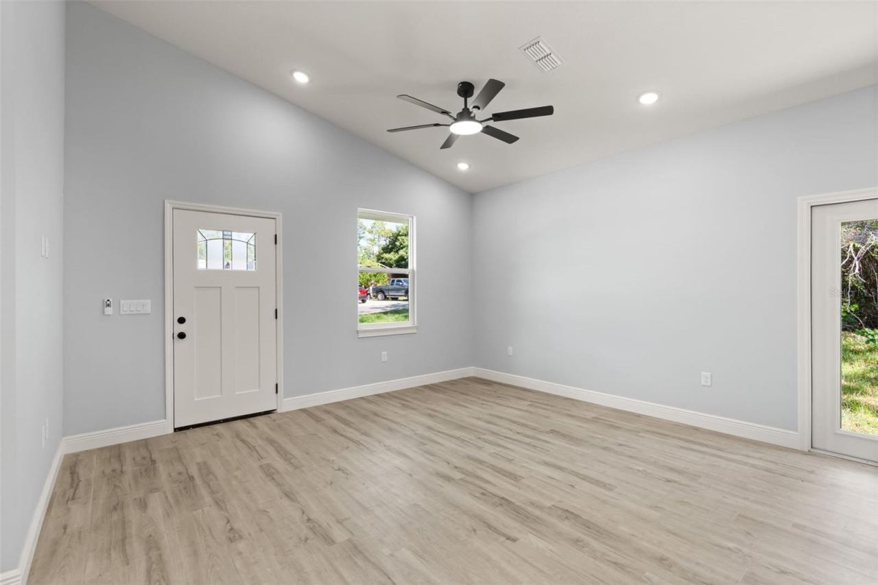 Photo 4 of 149 Hickory Ave, Orange City, FL 32763