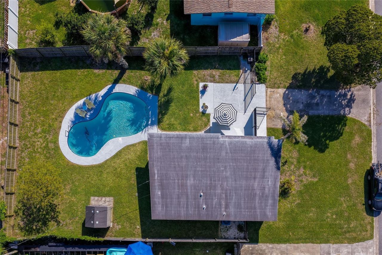 Photo 4 of 723 Steele Ave, South Daytona, FL 32119