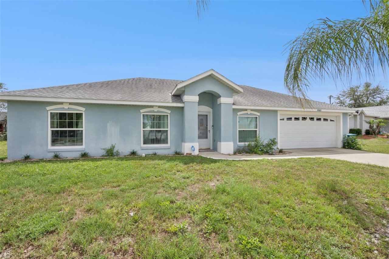 2563 Sheffield Dr, Deltona, FL 32738
