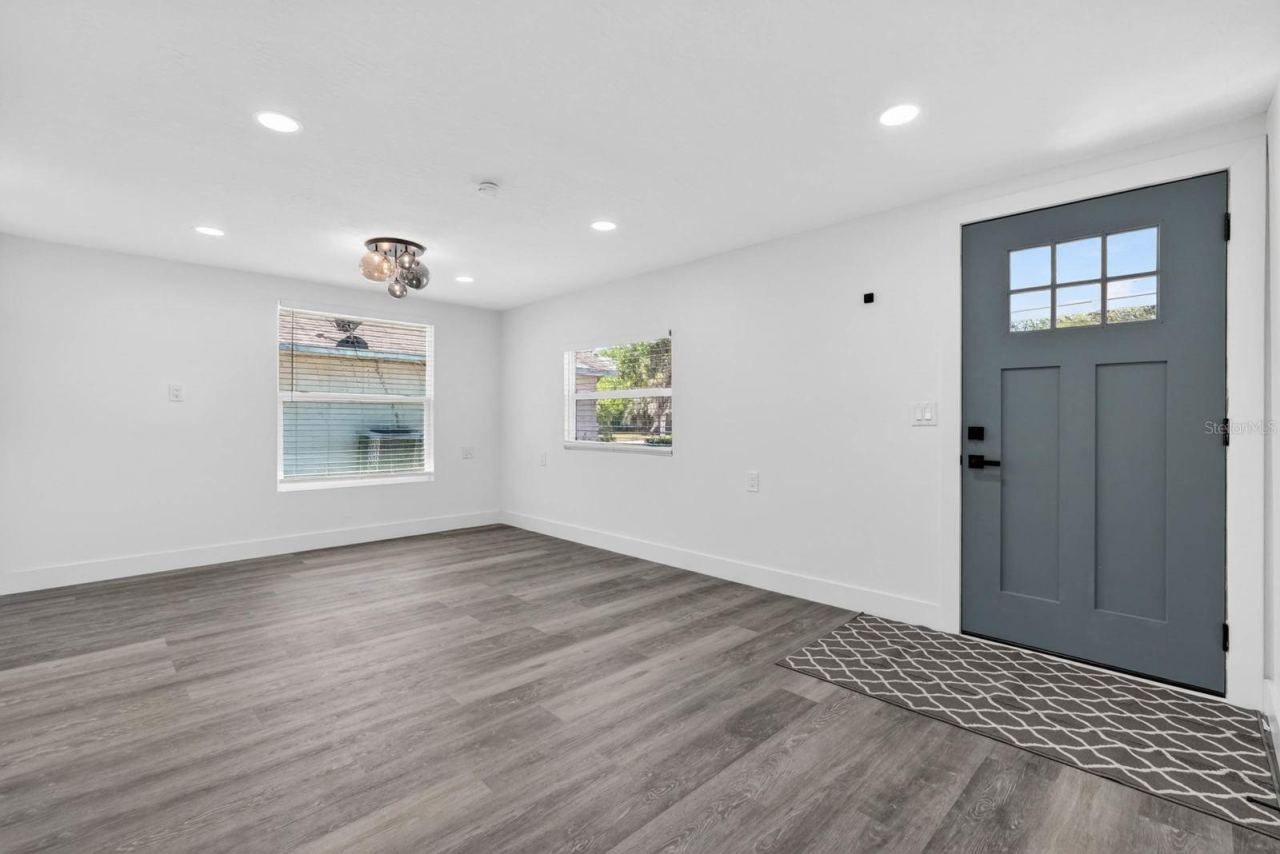 Photo 4 of 246 Willow Pl, Ormond Beach, FL 32174
