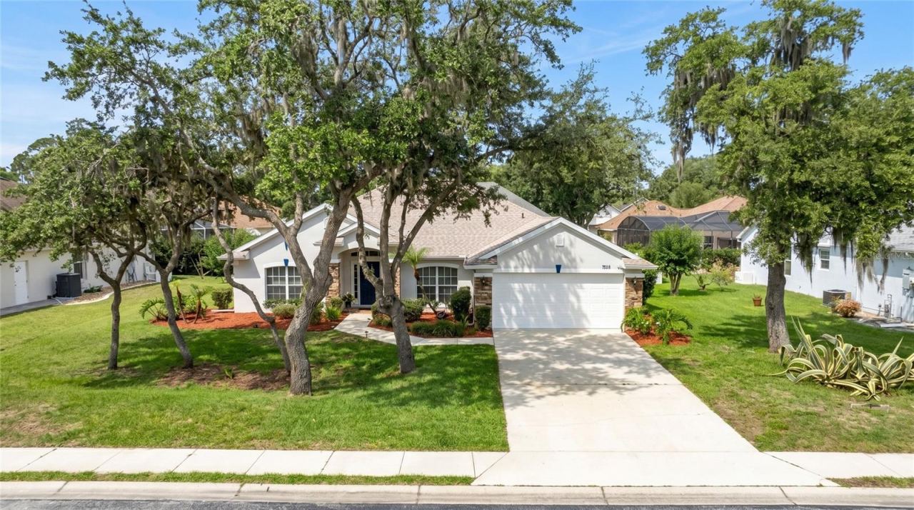 Photo 5 of 736 Aldenwood Trl, New Smyrna Beach, FL 32168