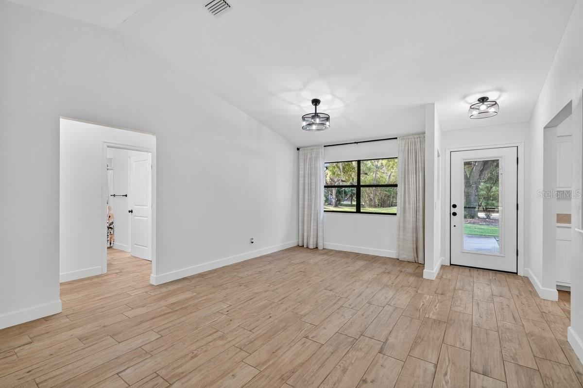 Photo 5 of 171 William St, Edgewater, FL 32141