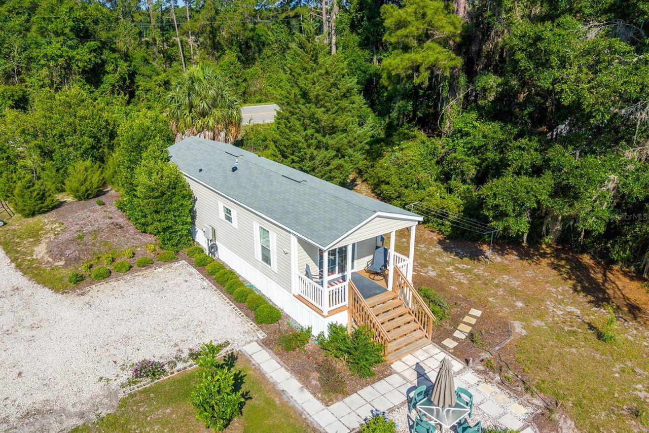 Photo 4 of 588 S County Road 21, Hawthorne, FL 32640