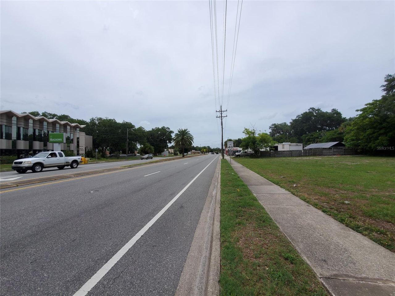Photo 4 of 903 N Dixie Fwy, New Smyrna Beach, FL 32168