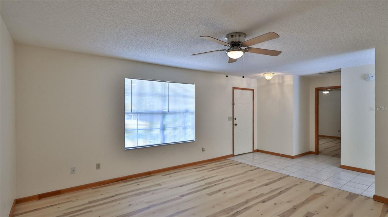 Photo 4 of 3103 Juniper Dr, Edgewater, FL 32141