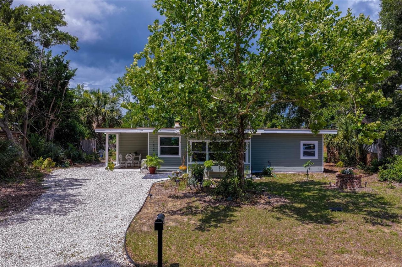 Photo 4 of 1624 Cordova Ave, Daytona Beach, FL 32117