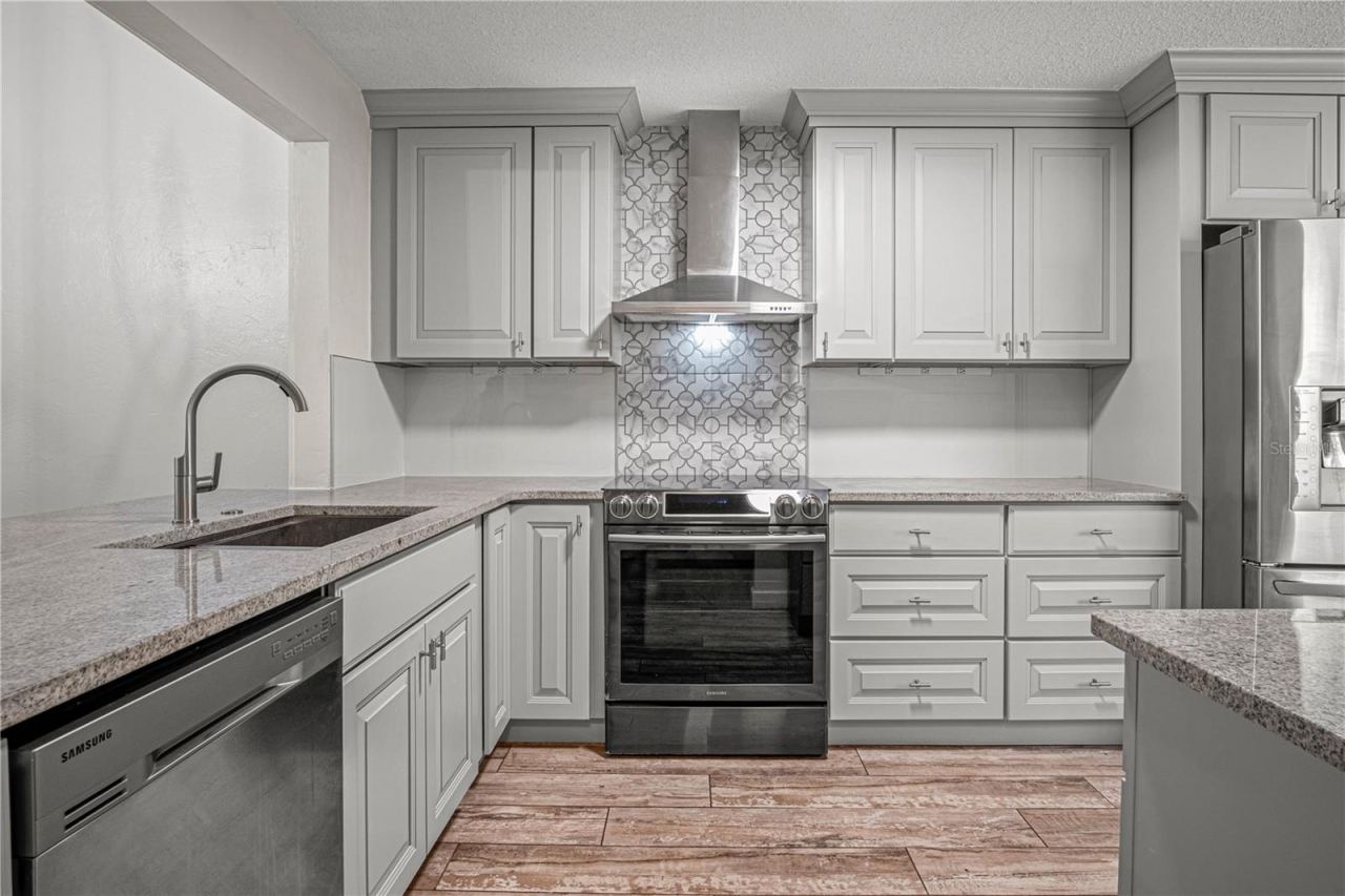Photo 5 of 138 Fox Fire Cir, Daytona Beach, FL 32114