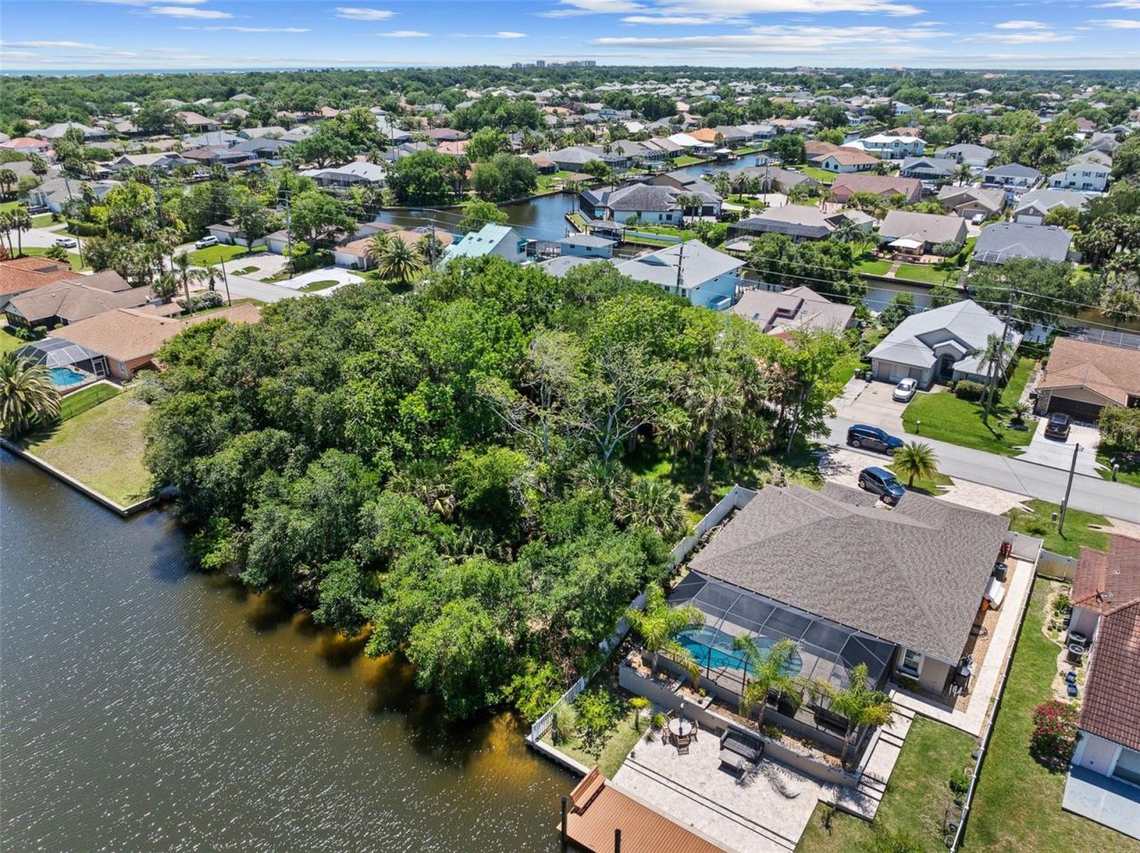 Photo 3 of 111 Cimmaron Dr, Palm Coast, FL 32137