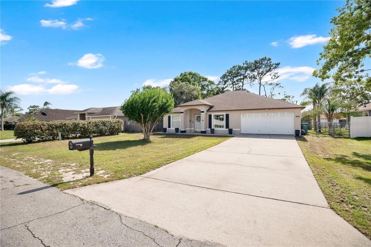 Photo 4 of 1779 Meredith Ave, Deltona, FL 32738