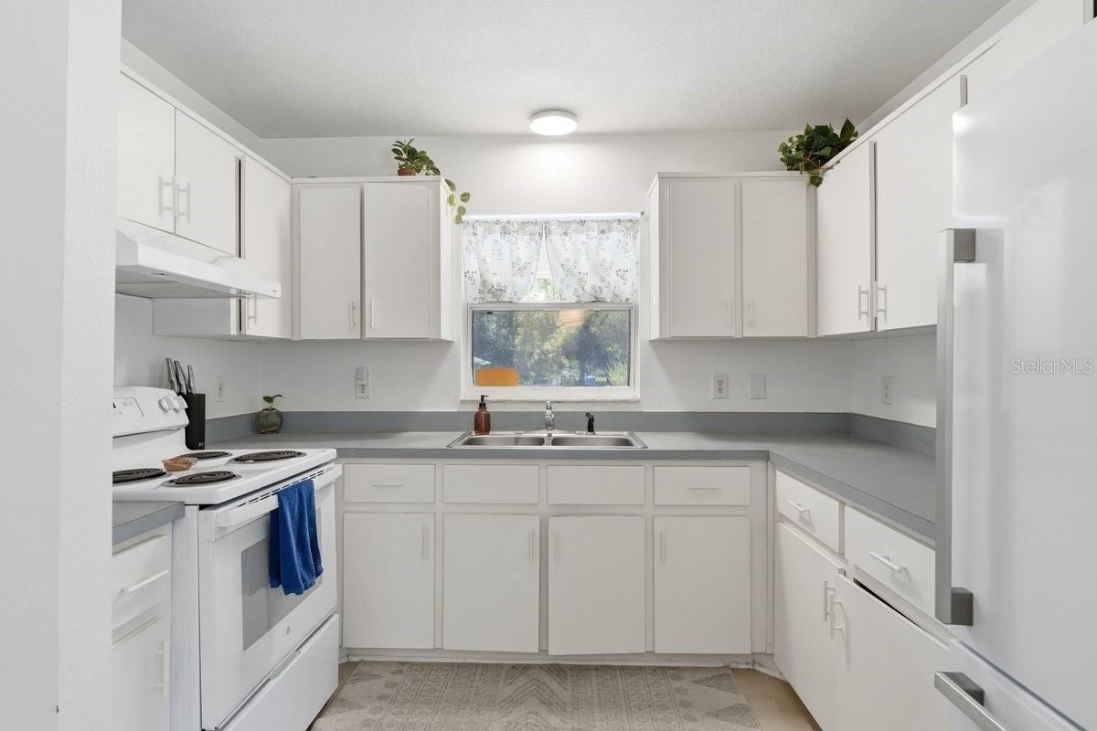 Photo 4 of 950 S Parsons Ave, Deland, FL 32720
