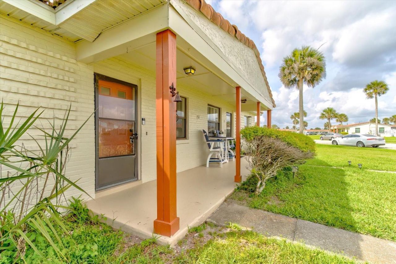 Photo 4 of 232 Northshore Dr #a & #b, Ormond Beach, FL 32176