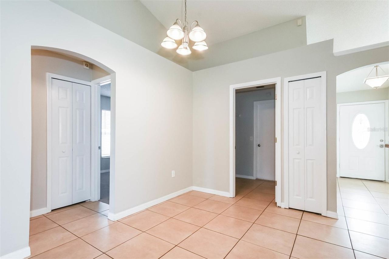 Photo 5 of 2807 Arbour Trail Ct, Deltona, FL 32725