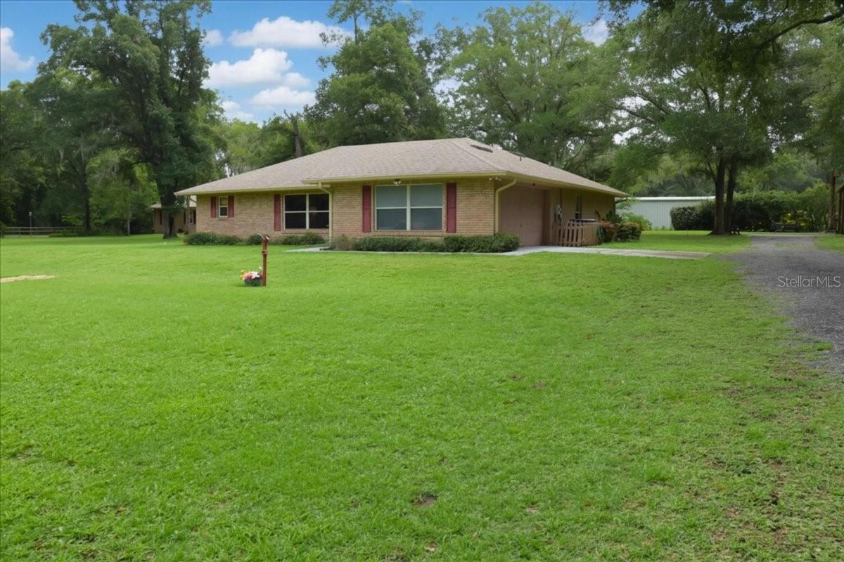 Photo 5 of 267 N Orange Ave, Lake Helen, FL 32744