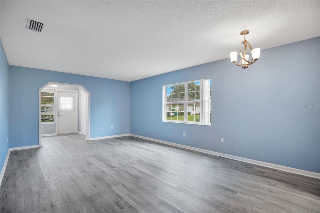 Photo 5 of 239 N Hill Ave #110, Deland, FL 32724