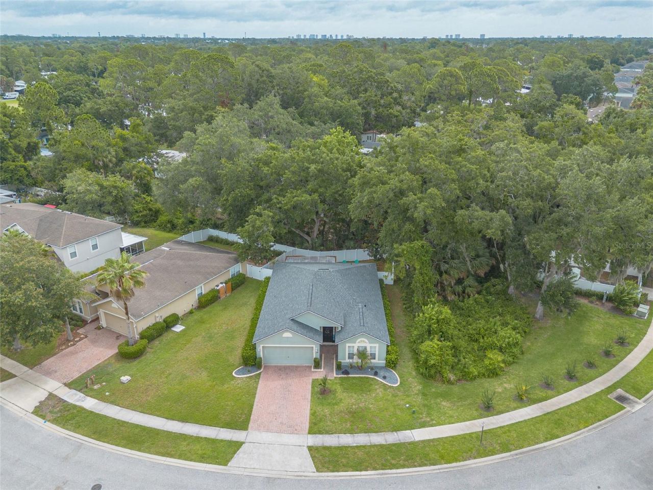 Photo 4 of 3873 Sunset Cove Dr, Port Orange, FL 32129