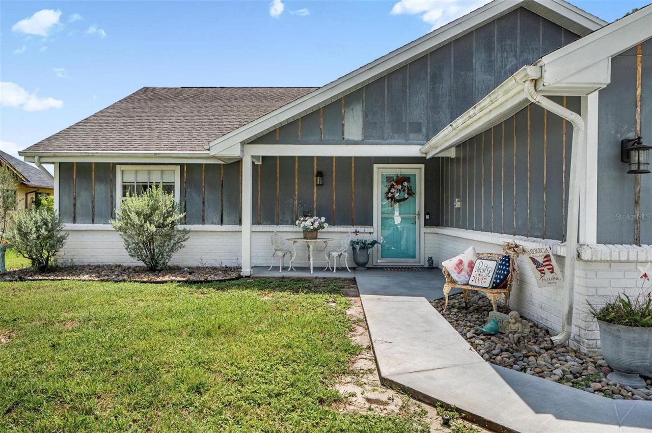 Photo 4 of 186 Westhampton Dr, Palm Coast, FL 32164