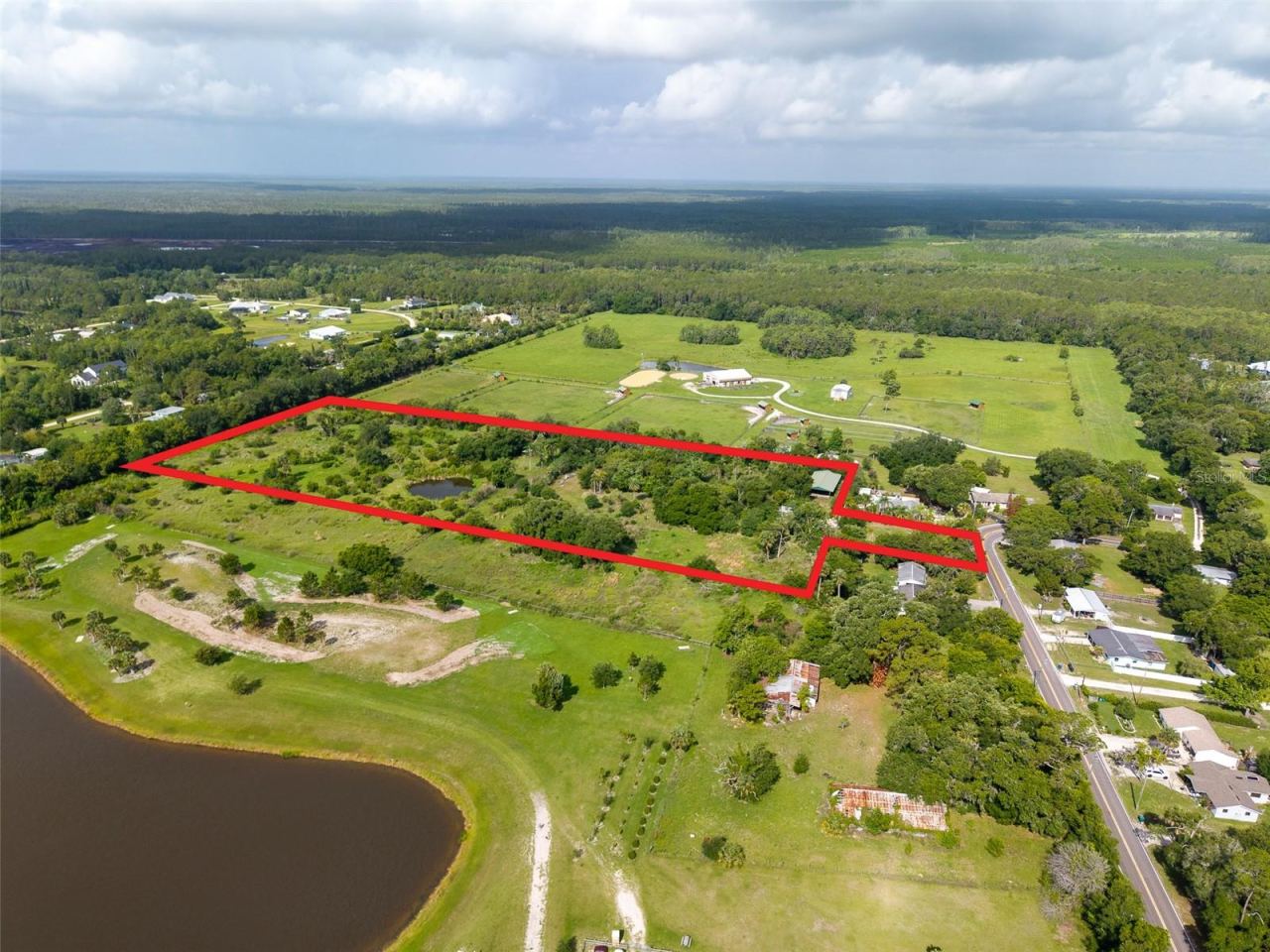 Photo 4 of 1405 S Glencoe Rd, New Smyrna Beach, FL 32168