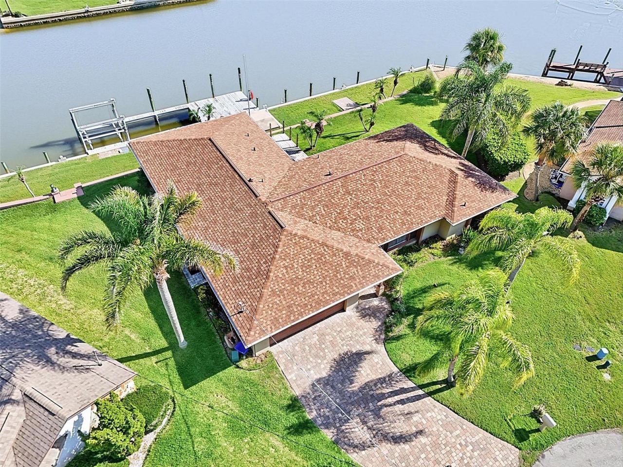 Photo 3 of 10 Crow Ct, Palm Coast, FL 32137