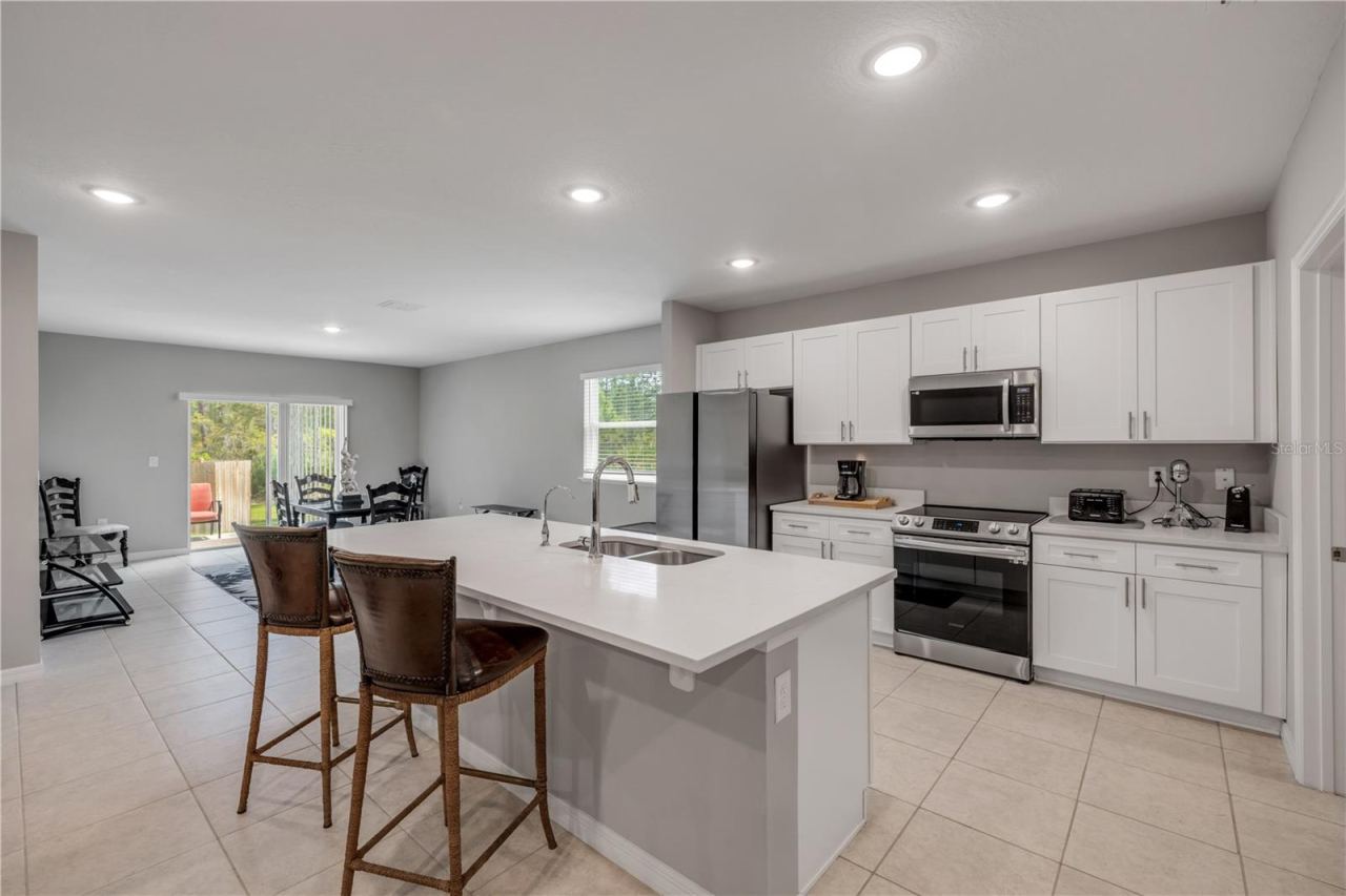 Photo 4 of 703 Volco Rd, Edgewater, FL 32141