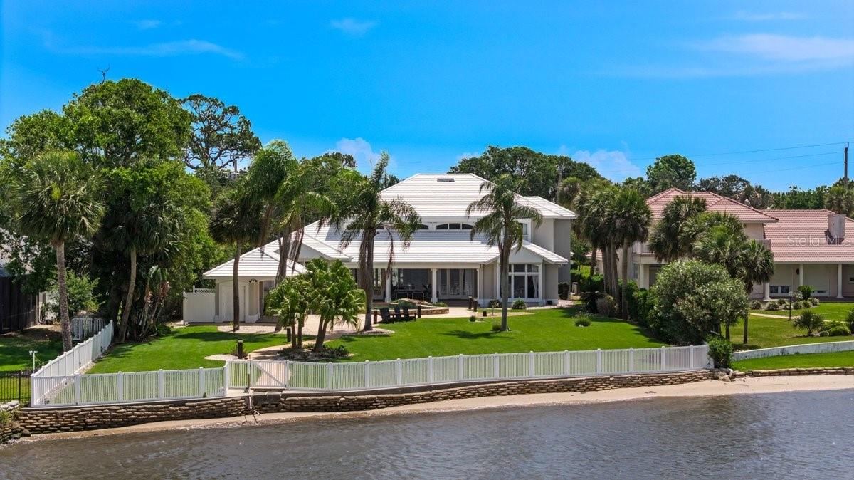 626 Riverside Dr, Ormond Beach