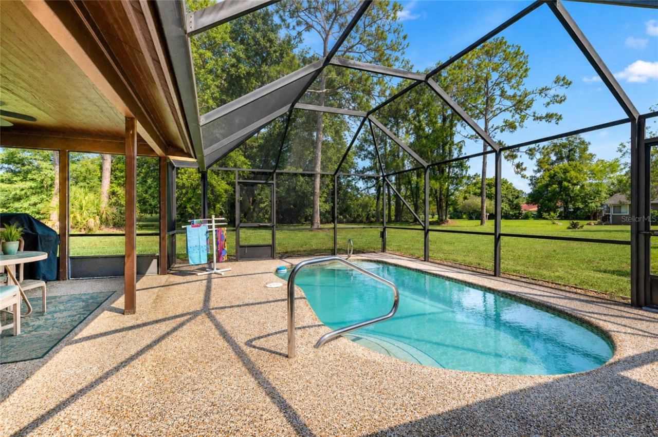 Photo 2 of 21 Wedgewood Ln, Palm Coast, FL 32164