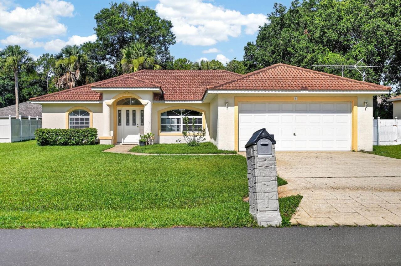 Photo 2 of 8 Pillory Ln, Palm Coast, FL 32164
