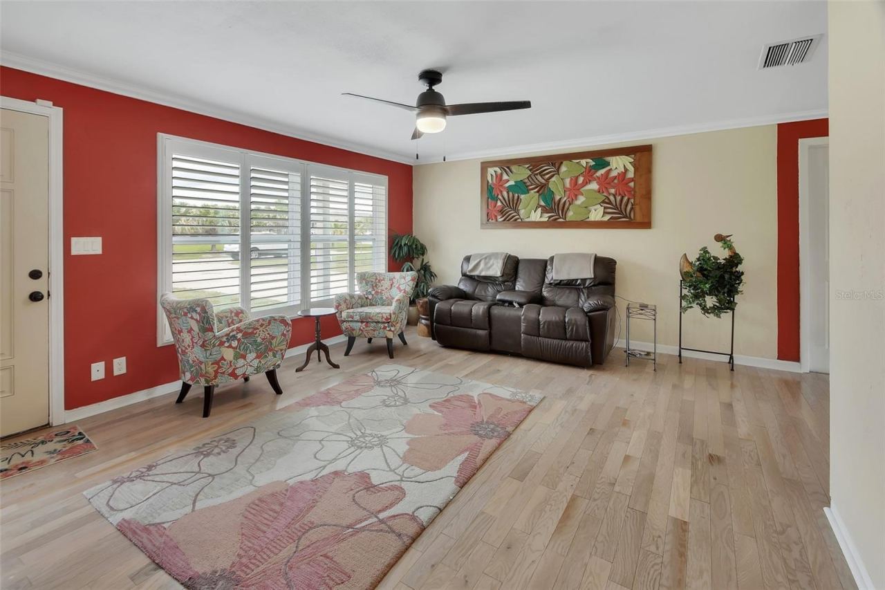 Photo 4 of 1610 Juno Trl, Astor, FL 32102
