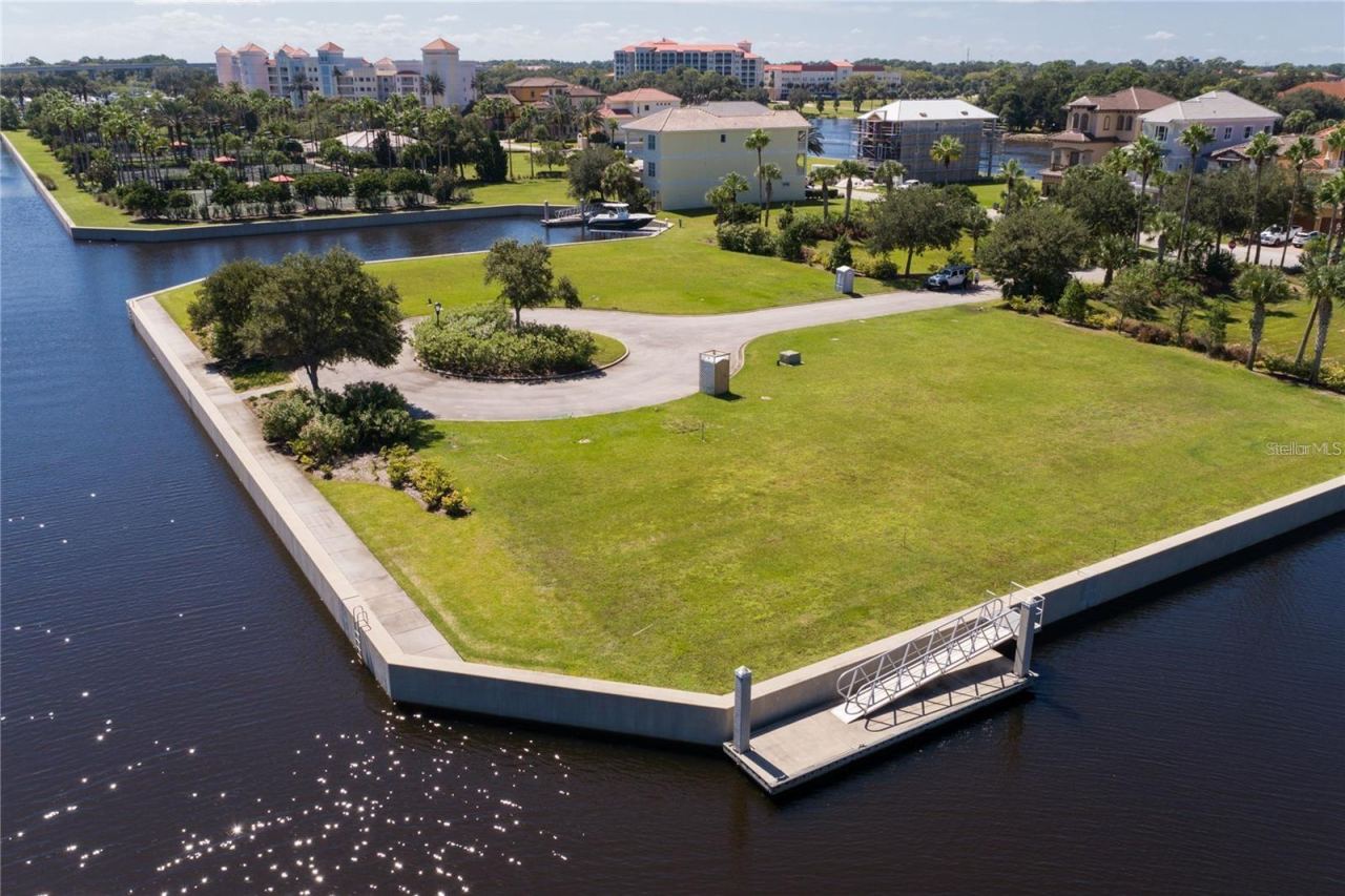Photo 3 of 12 Cutter Ct, Palm Coast, FL 32137