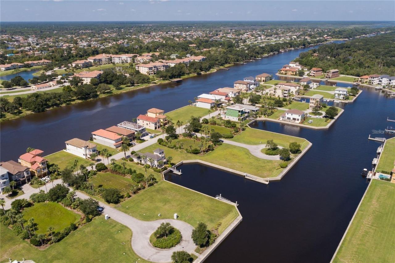 Photo 5 of 10 Cutter Ct, Palm Coast, FL 32137