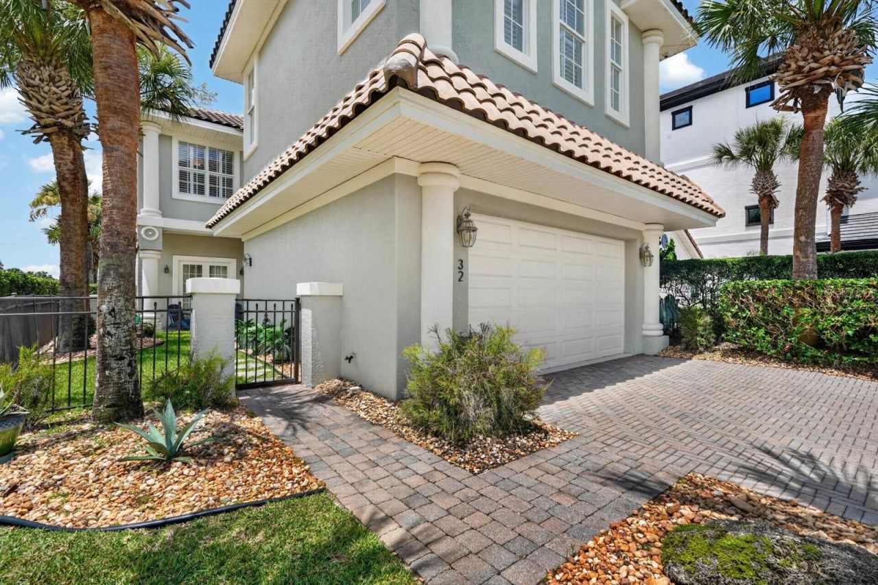 Photo 5 of 32 Northshore Ave, Palm Coast, FL 32137