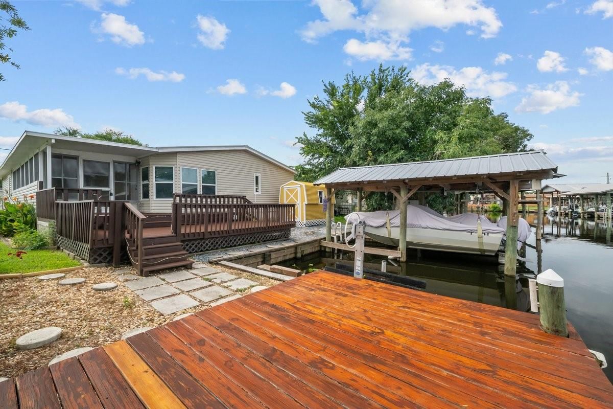 Photo 5 of 41 Scott St, Welaka, FL 32193
