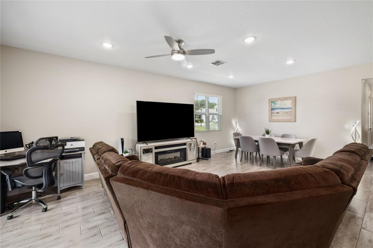 Photo 5 of 1060 River Otter Way, Deland, FL 32720