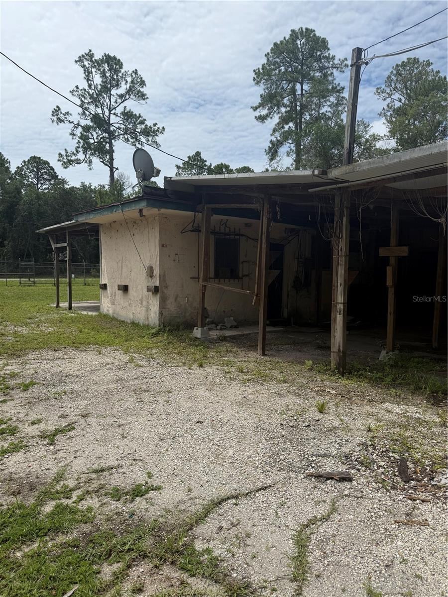 Photo 4 of 2857 W New York Ave, Deland, FL 32720